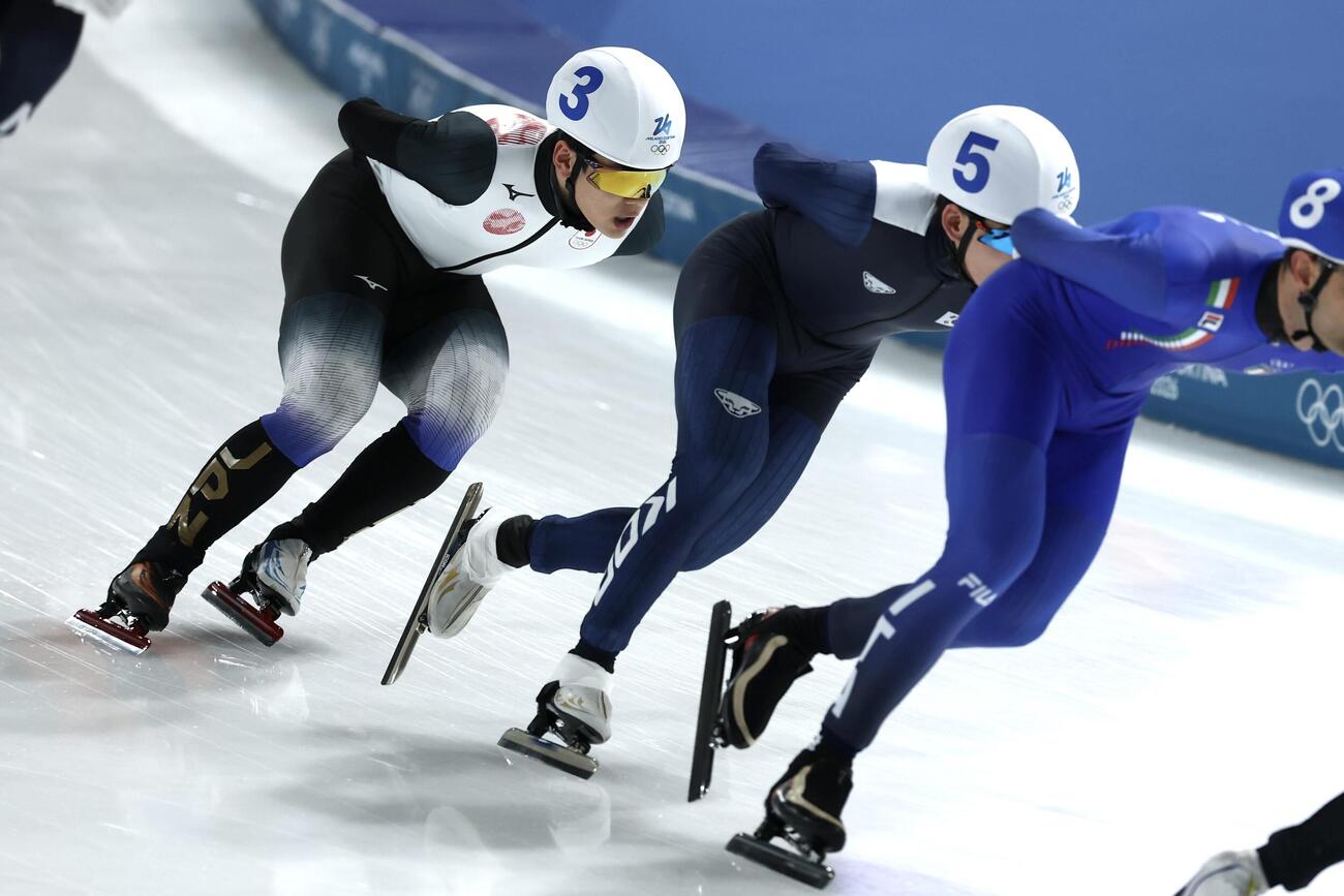 決勝で滑走する佐々木（撮影・前田充）