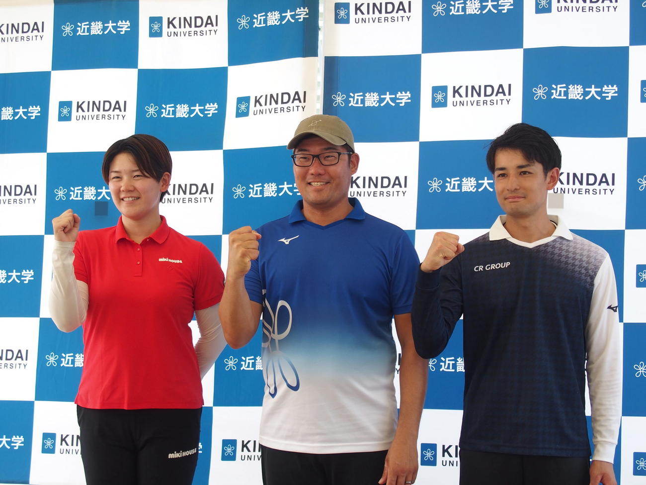 パリ五輪に出場するアーチェリー（左から）野田紗月・古川高晴・中西絢哉（撮影・永田淳）