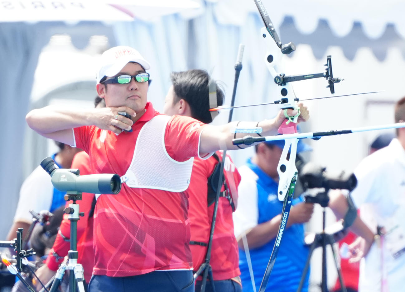 アーチェリー男子個人ランキングラウンドに臨む古川（撮影・江口和貴）