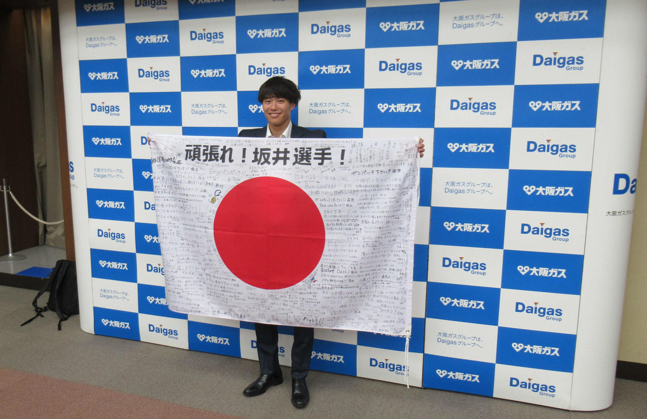 陸上男子短距離の坂井隆一郎は、所属の大阪ガスによるパリ五輪壮行会に出席した（撮影・益田一弘）