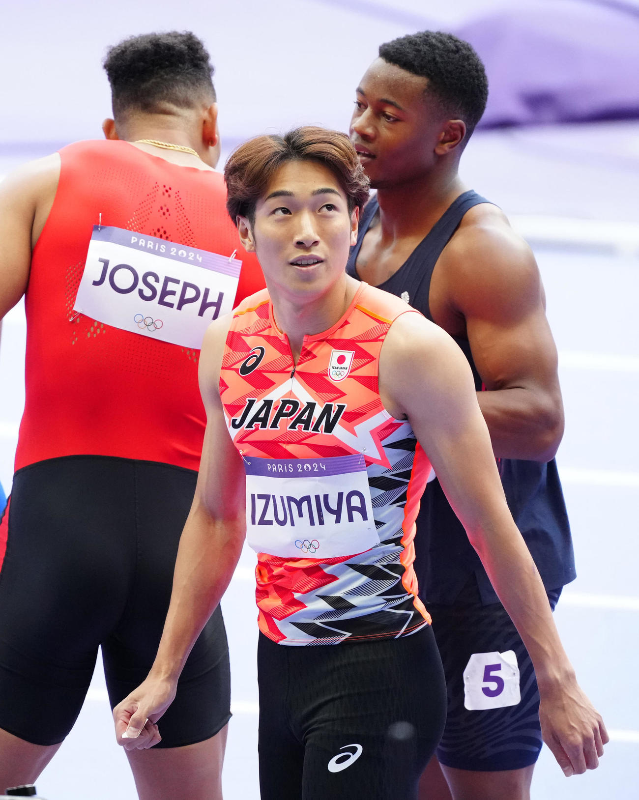 男子110メートル障害予選4組で3着となった泉谷（撮影・江口和貴）