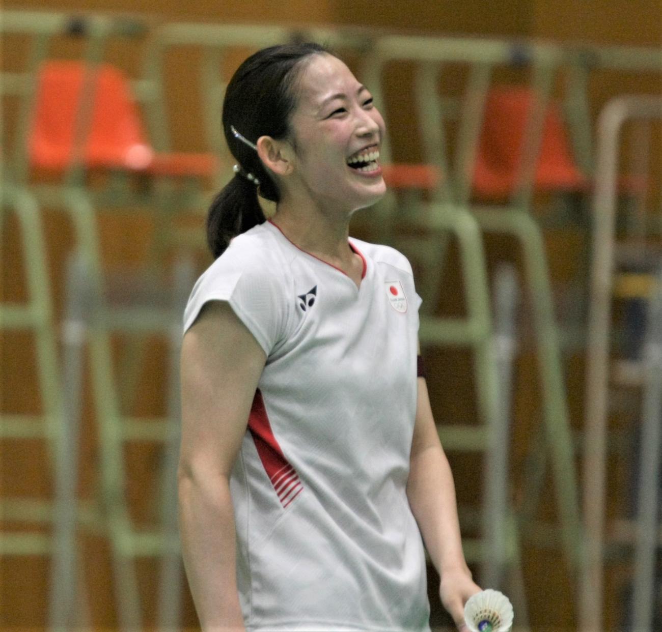 パリ五輪へ向けた強化合宿に参加した女子ダブルスの松山（撮影・藤塚大輔）