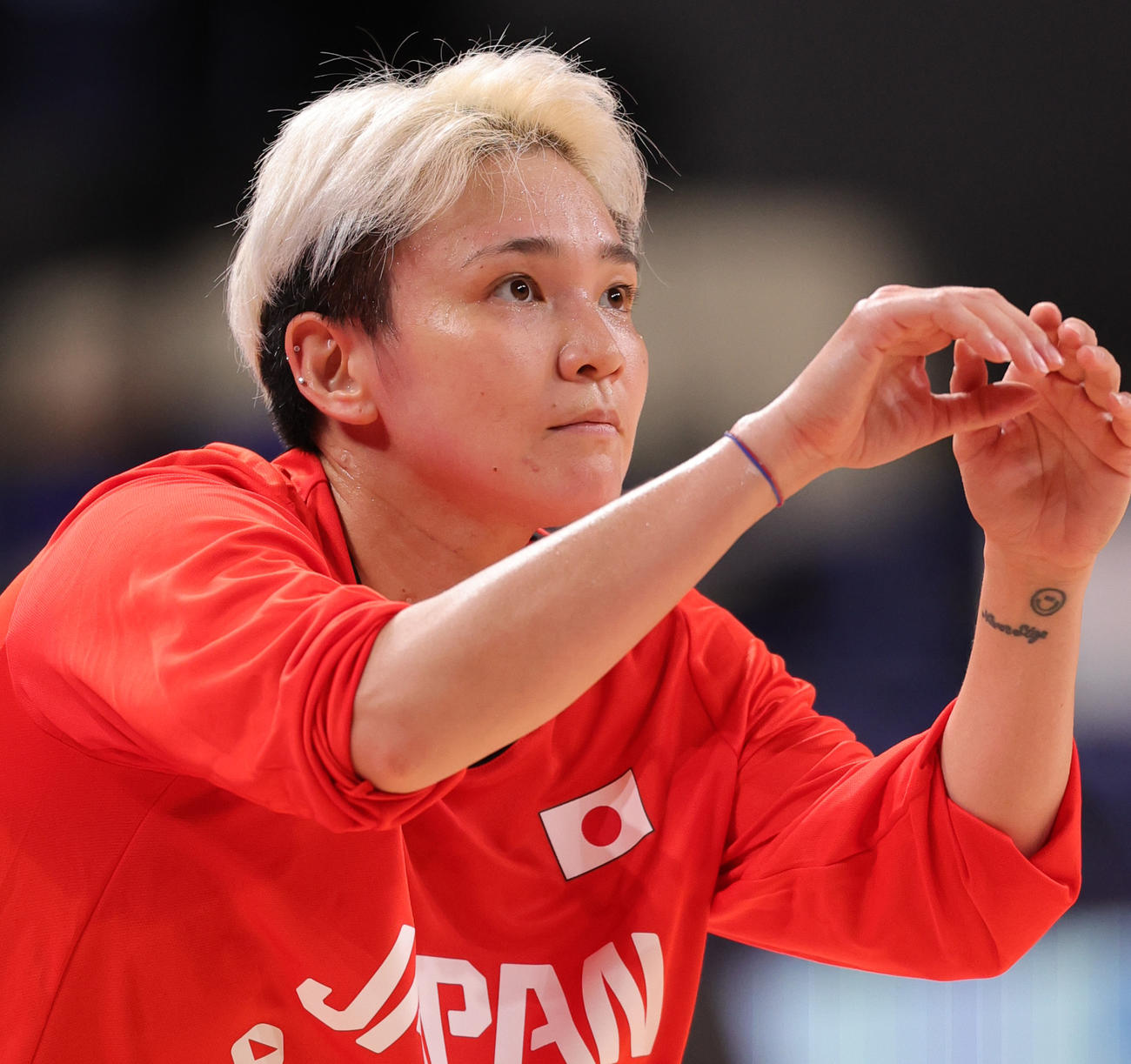 バスケットボール女子日本代表の公開練習でシュートを狙う吉田（撮影・野上伸悟）