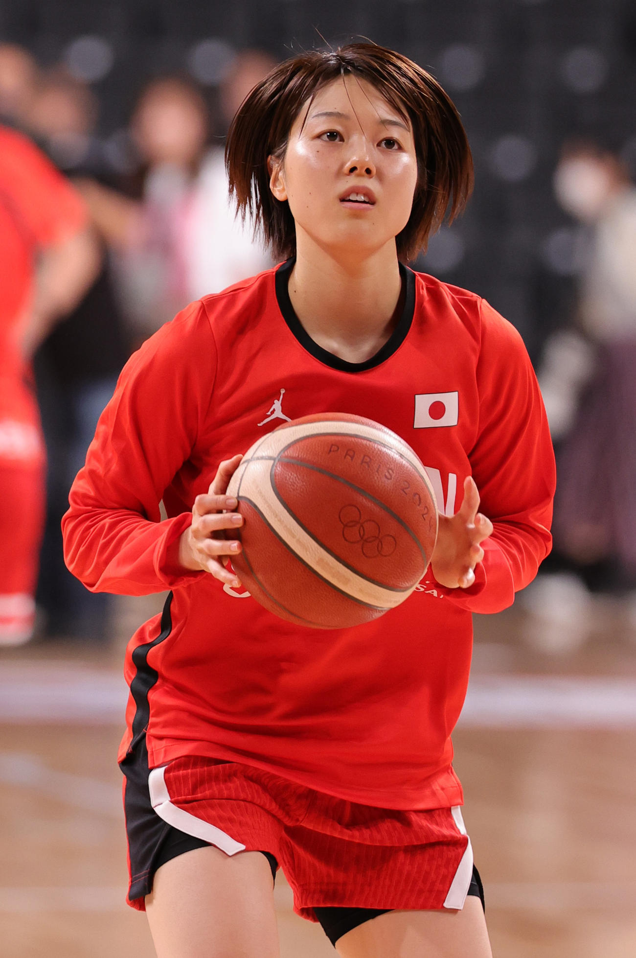 バスケットボール女子日本代表の公開練習でシュートを放つ山本（撮影・野上伸悟）