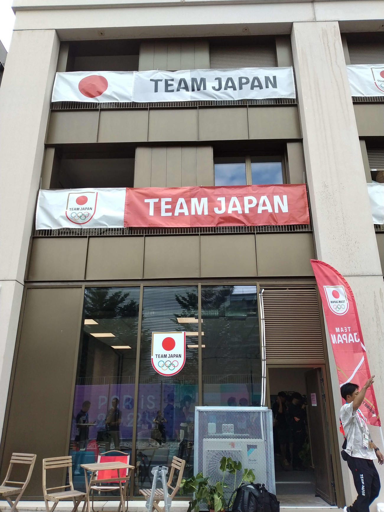 日本の宿泊棟の1階に設置された「TEAM JAPAN Cafe」