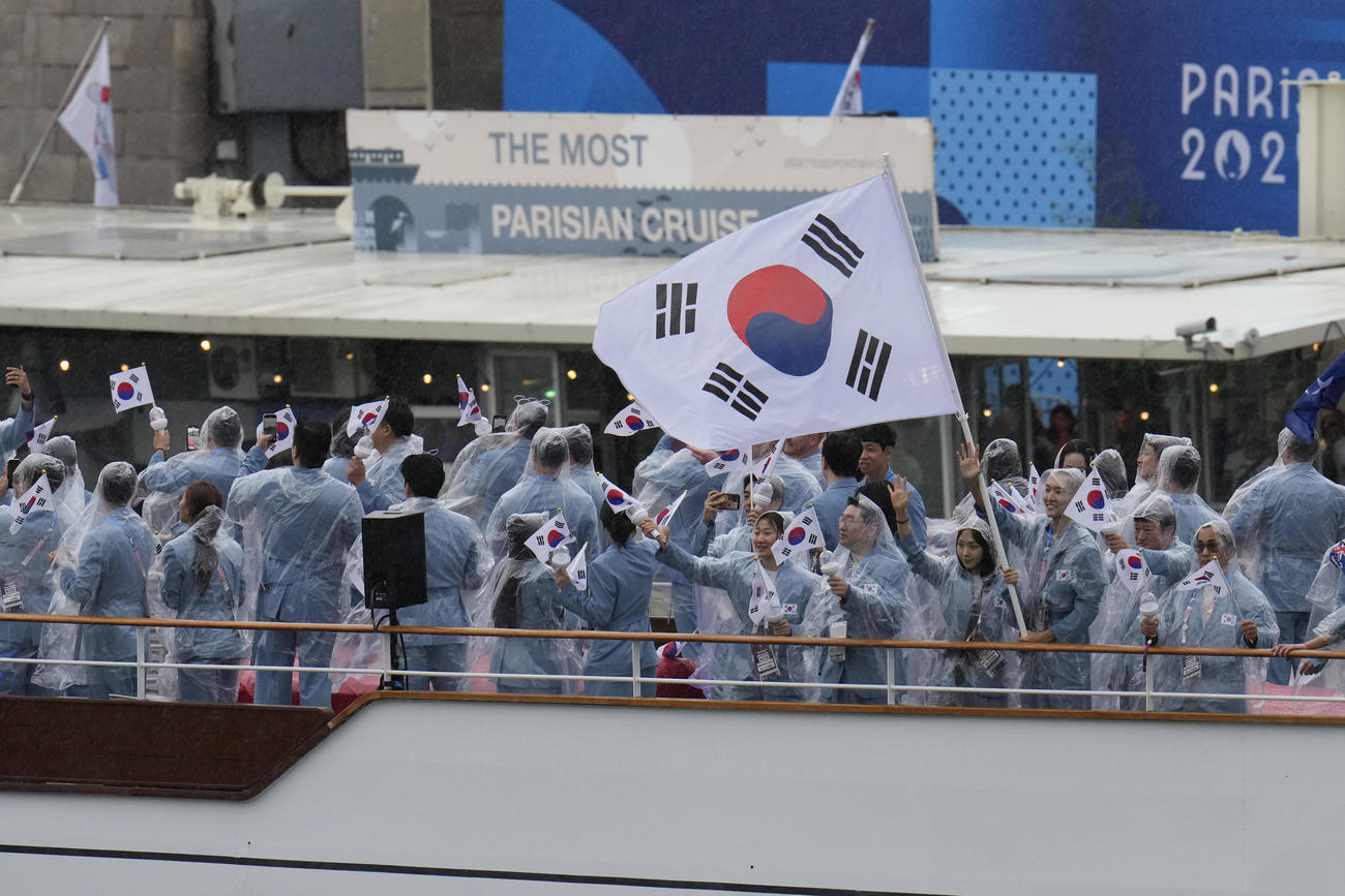 開会式に参加した韓国の選手団（AP）