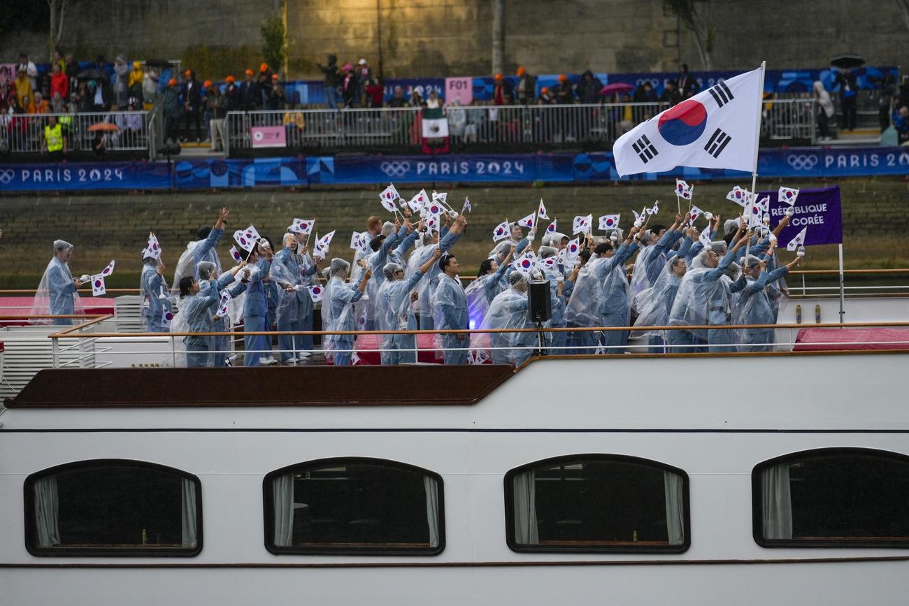 開会式に参加した韓国の選手団（AP）