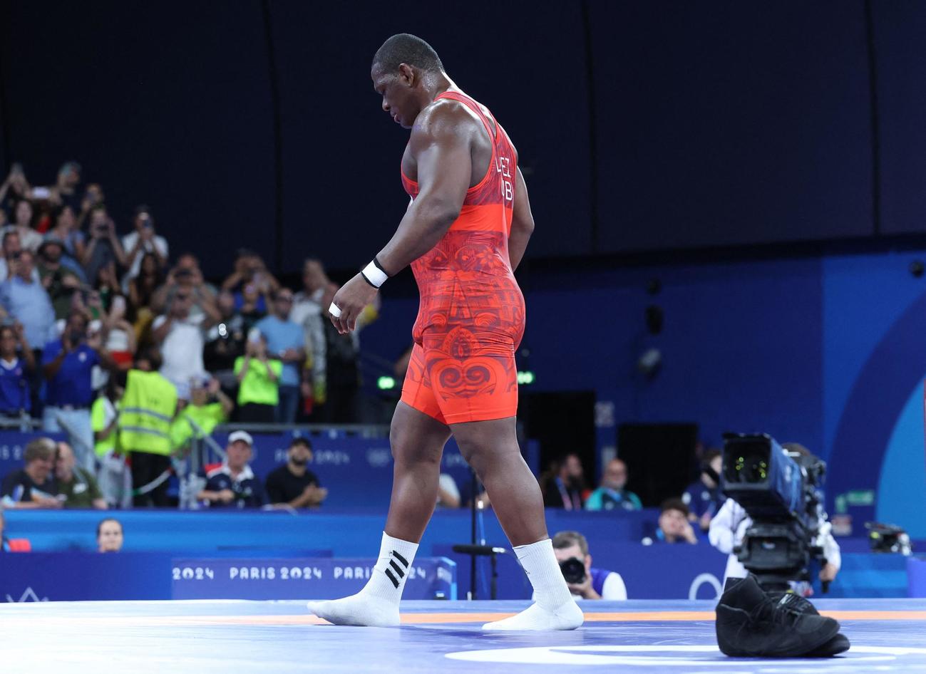男子グレコローマンスタイル130キロ級決勝　5連覇を達成したキューバのミハイン・ロペスヌネスはシューズを置き、引退を表明した（ロイター）