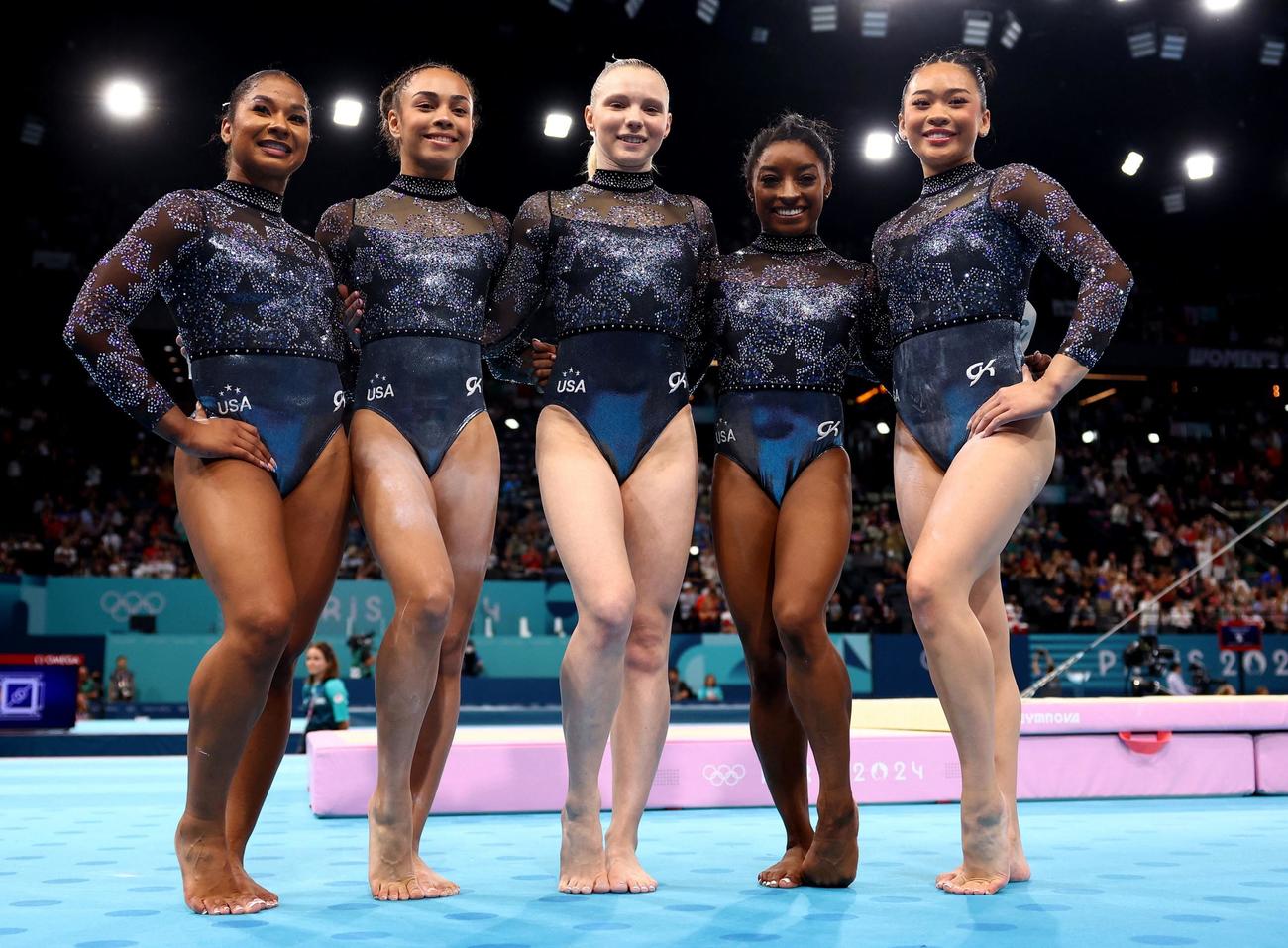 パリ五輪の体操女子予選に出場した米国代表（ロイター）
