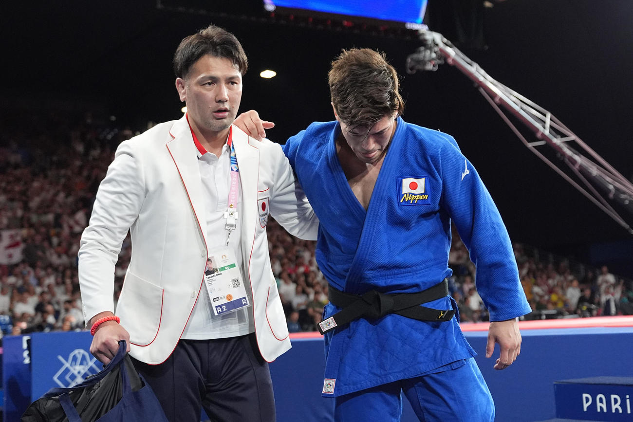男子90キロ級決勝　ラシャ・ベカウリに敗れ、悔しがる村尾三四郎（撮影・ＰＮＰ）