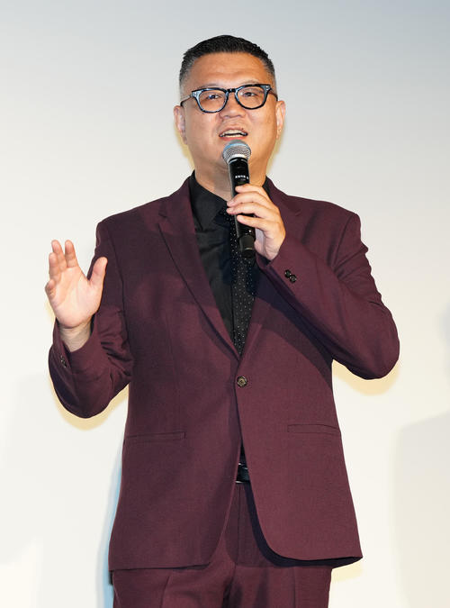 シソンヌ長谷川、左腕負傷で銅の早田ひなへの「気持ちよくわかる」にツッコミ殺到「ちっちゃっ」