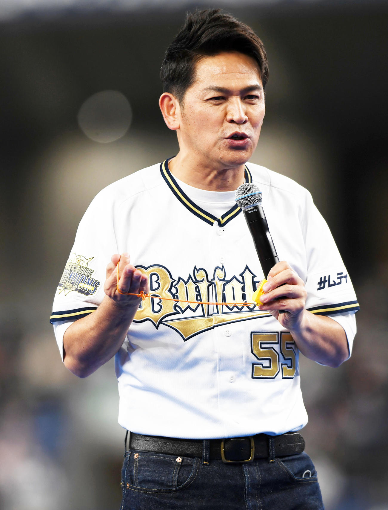 岡田圭右（2022年11月撮影）