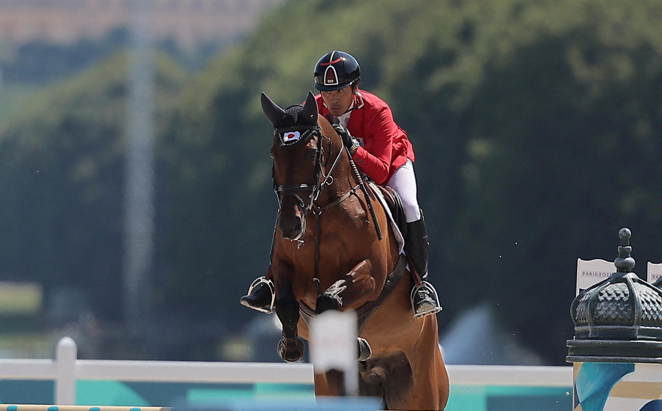 【馬術】「初老ジャパン」がトレンド入り 92年ぶりメダル、最強のチーム - 馬術 - パリオリンピック2024写真ニュース : 日刊スポーツ