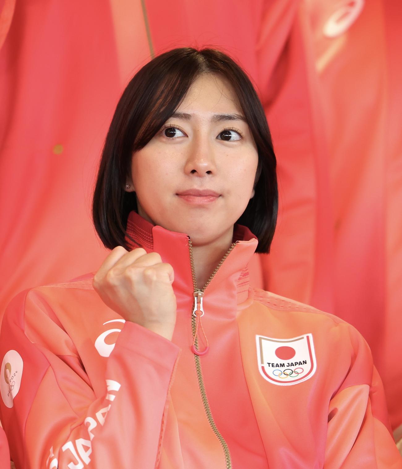 フェンシング日本代表会見に臨む女子エペの吉村美穂（撮影・河田真司）