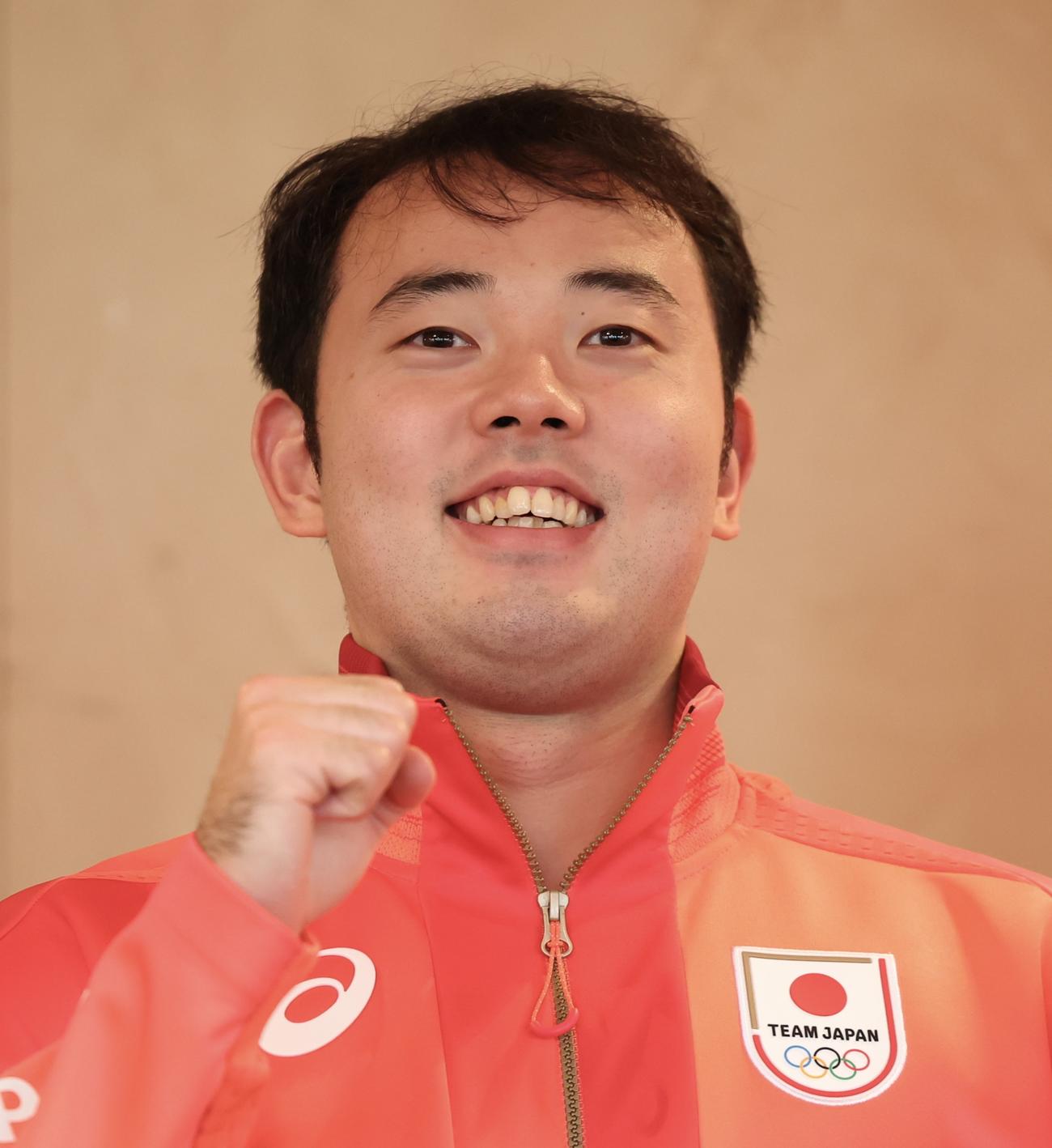 フェンシング日本代表会見に臨む男子フルーレ永野（撮影・河田真司）