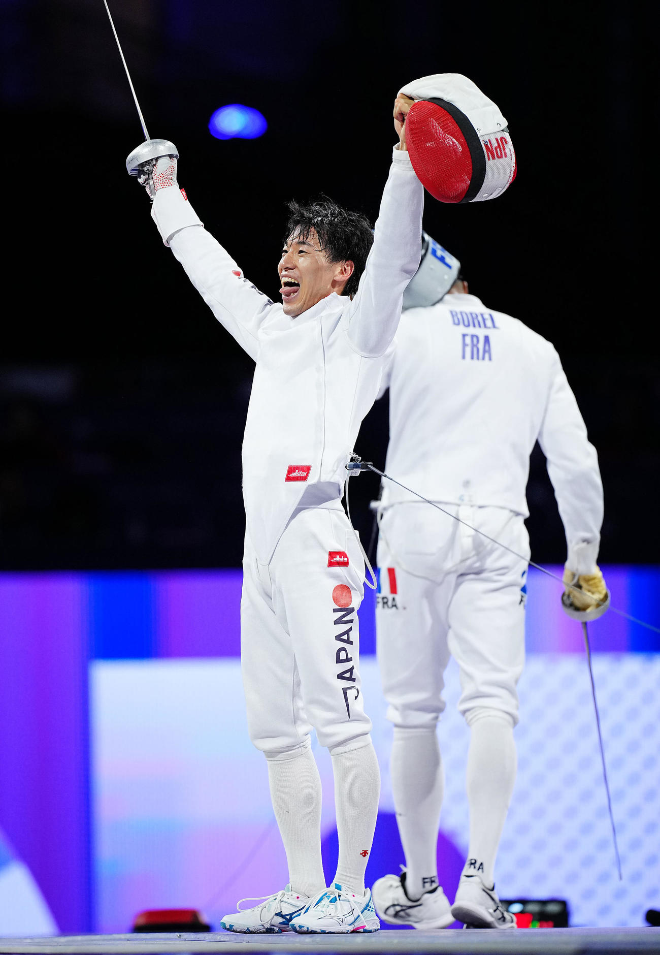 フェンシング男子エペ個人決勝、勝利で金メダルを決め歓喜の加納（撮影・垰建太）