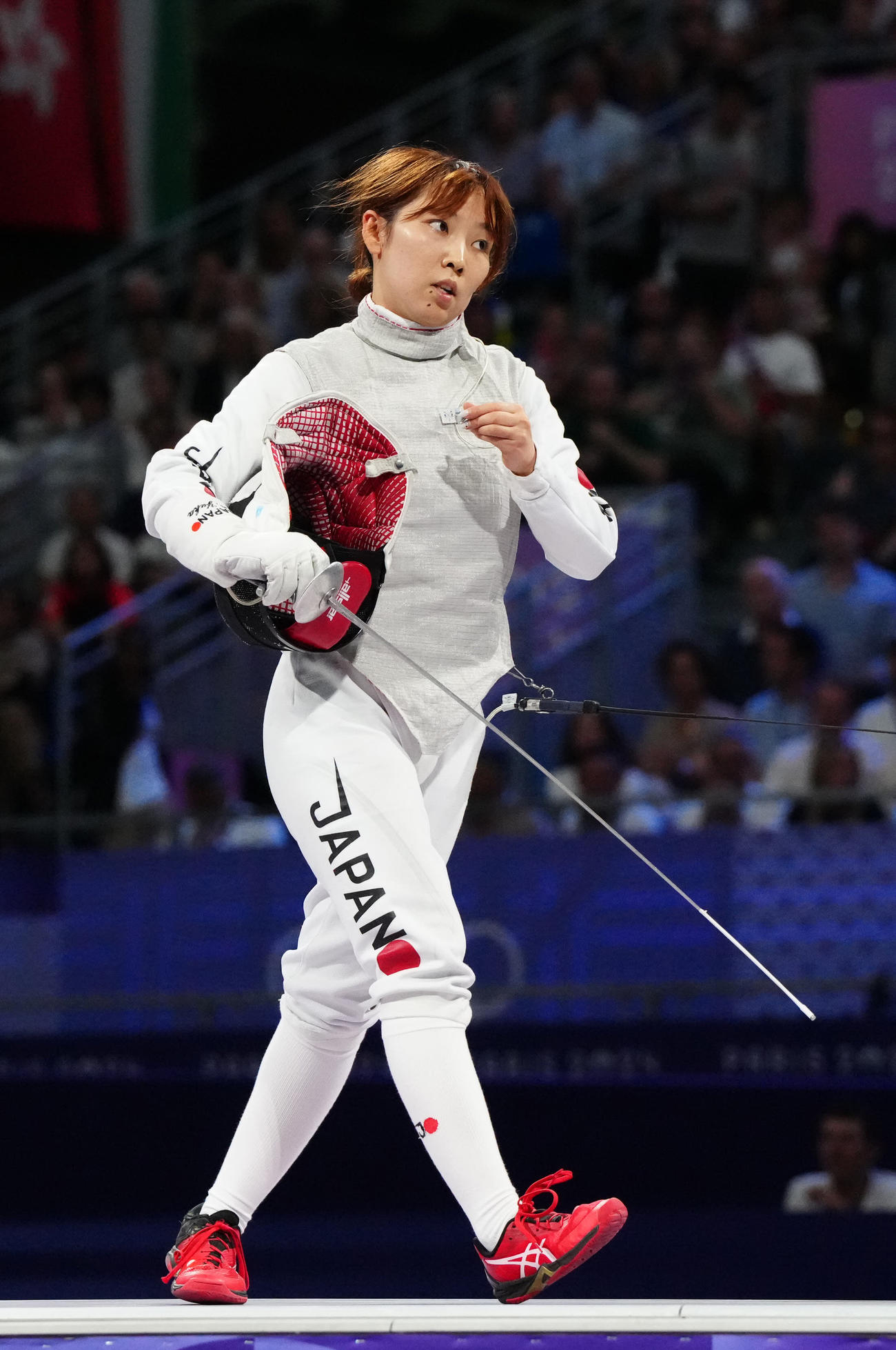 フェンシング女子フルーレ団体　カナダとの3位決定戦に臨む上野（撮影・江口和貴）