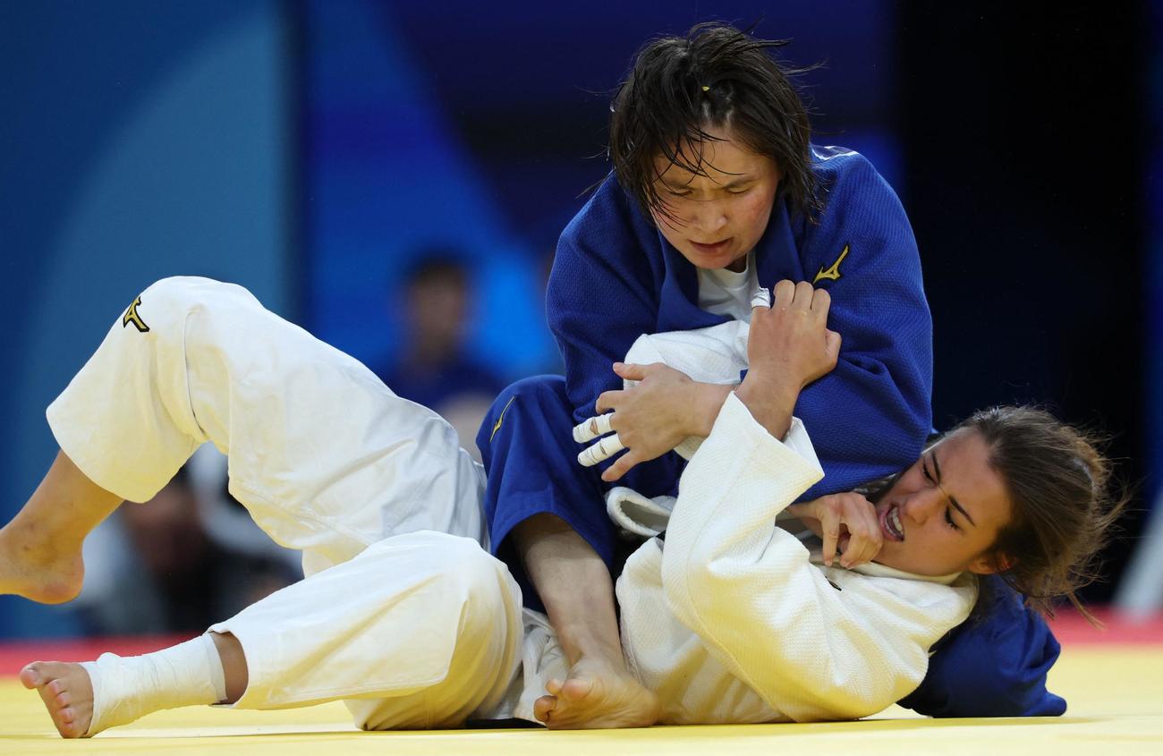 女子52キロ級2回戦　ケルディヨロワに敗れた阿部詩（ロイター）