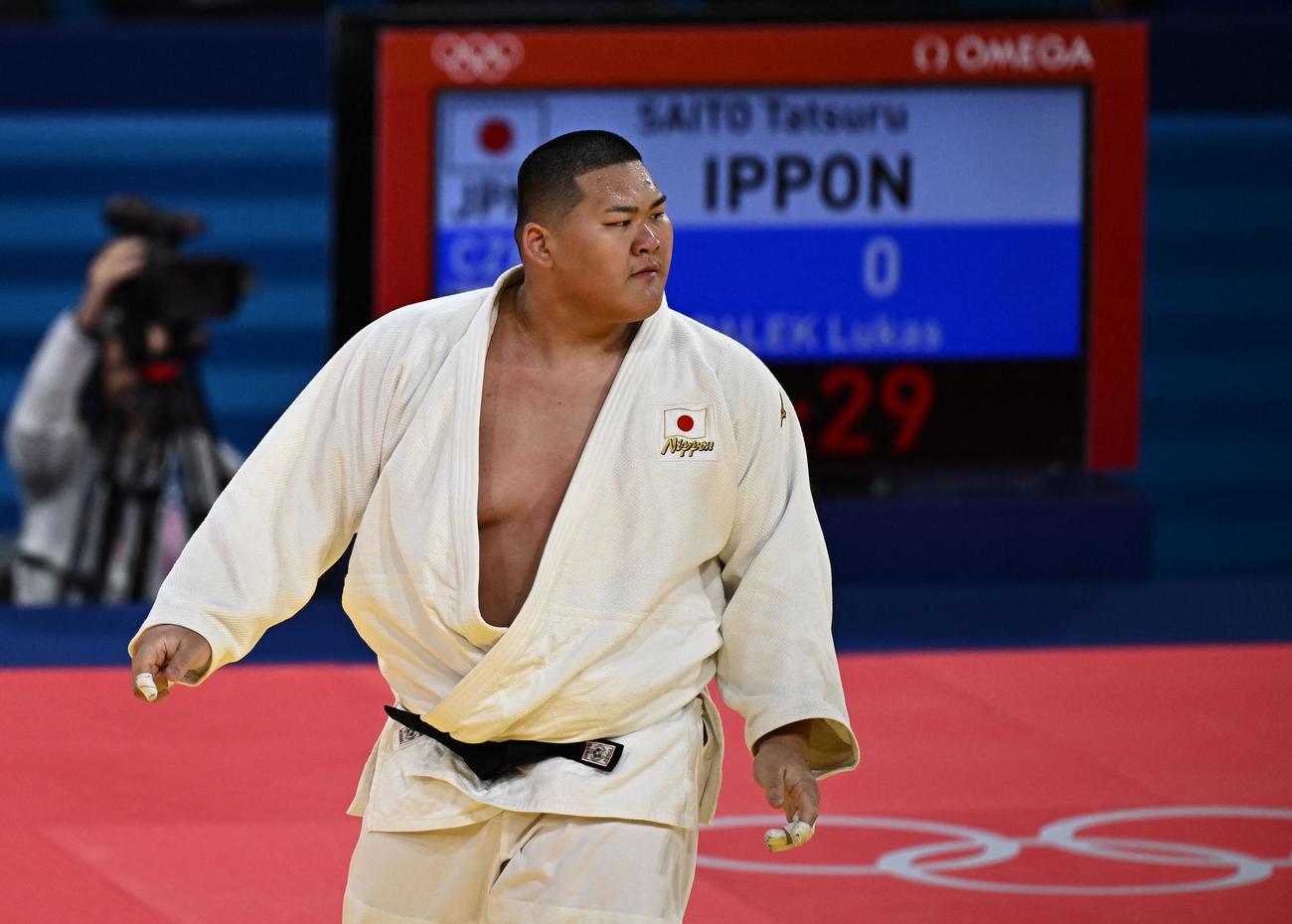 男子100キロ超級2回戦　準々決勝進出を決めた斉藤立（ロイター）