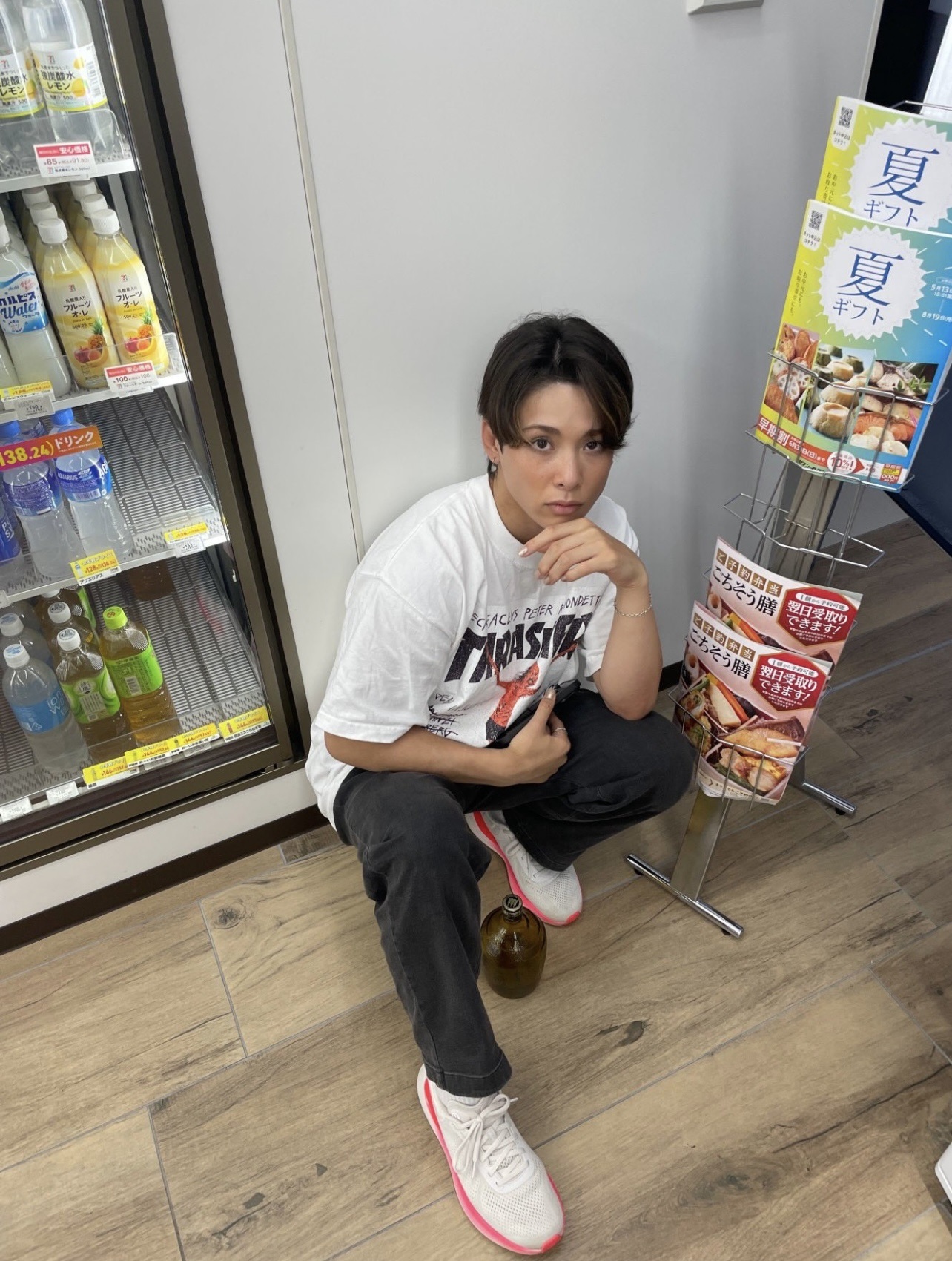 出口クリスタのXから