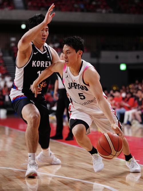 日本対韓国　第3Q、ドリブルで攻め込む河村（撮影・垰建太）