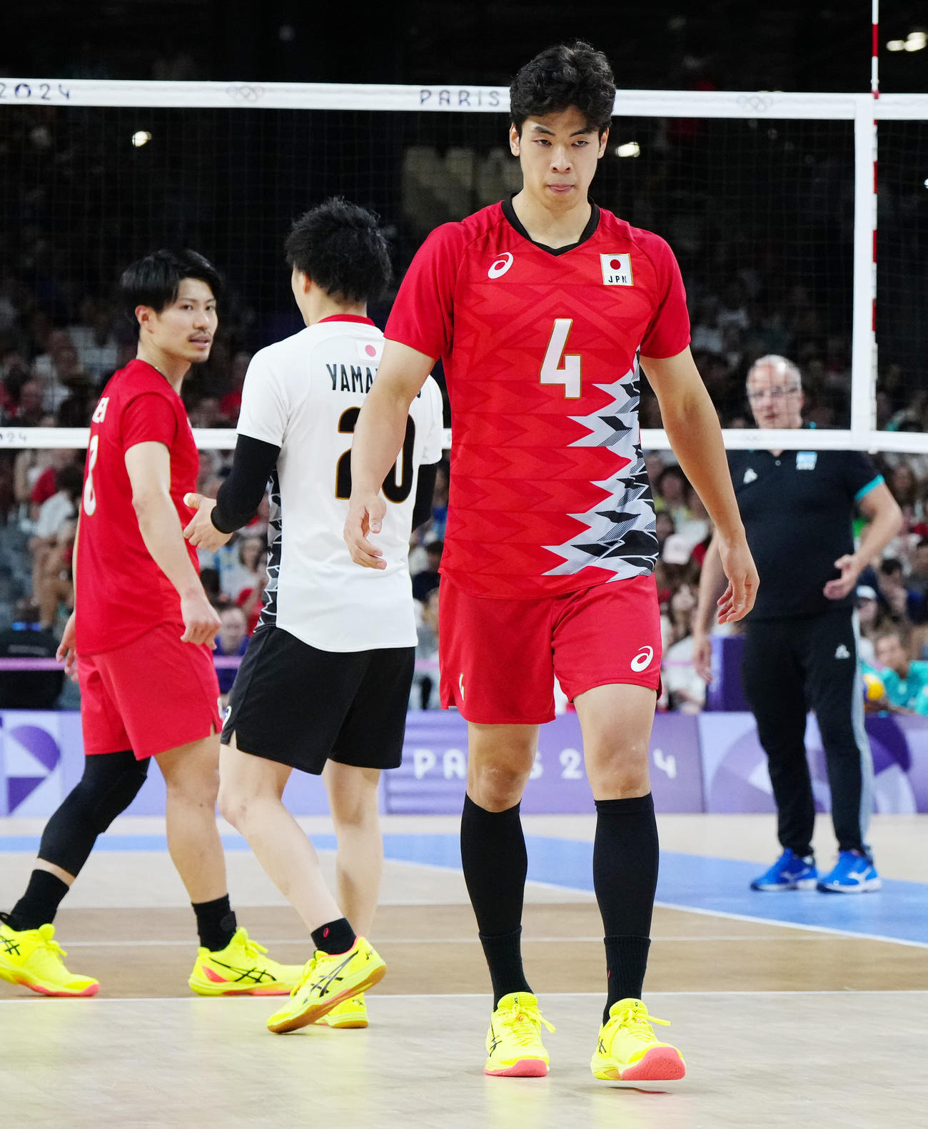 日本対アルゼンチン　第3セットに臨む宮浦（撮影・江口和貴）