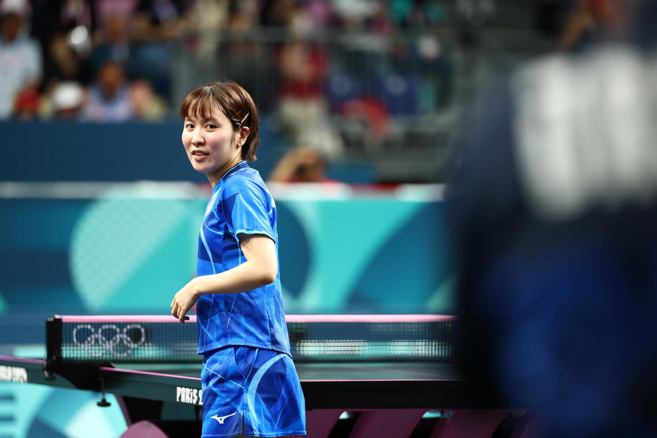 女子団体決勝　日本対中国　第3S、ポイントを許す平野（撮影・河田真司）