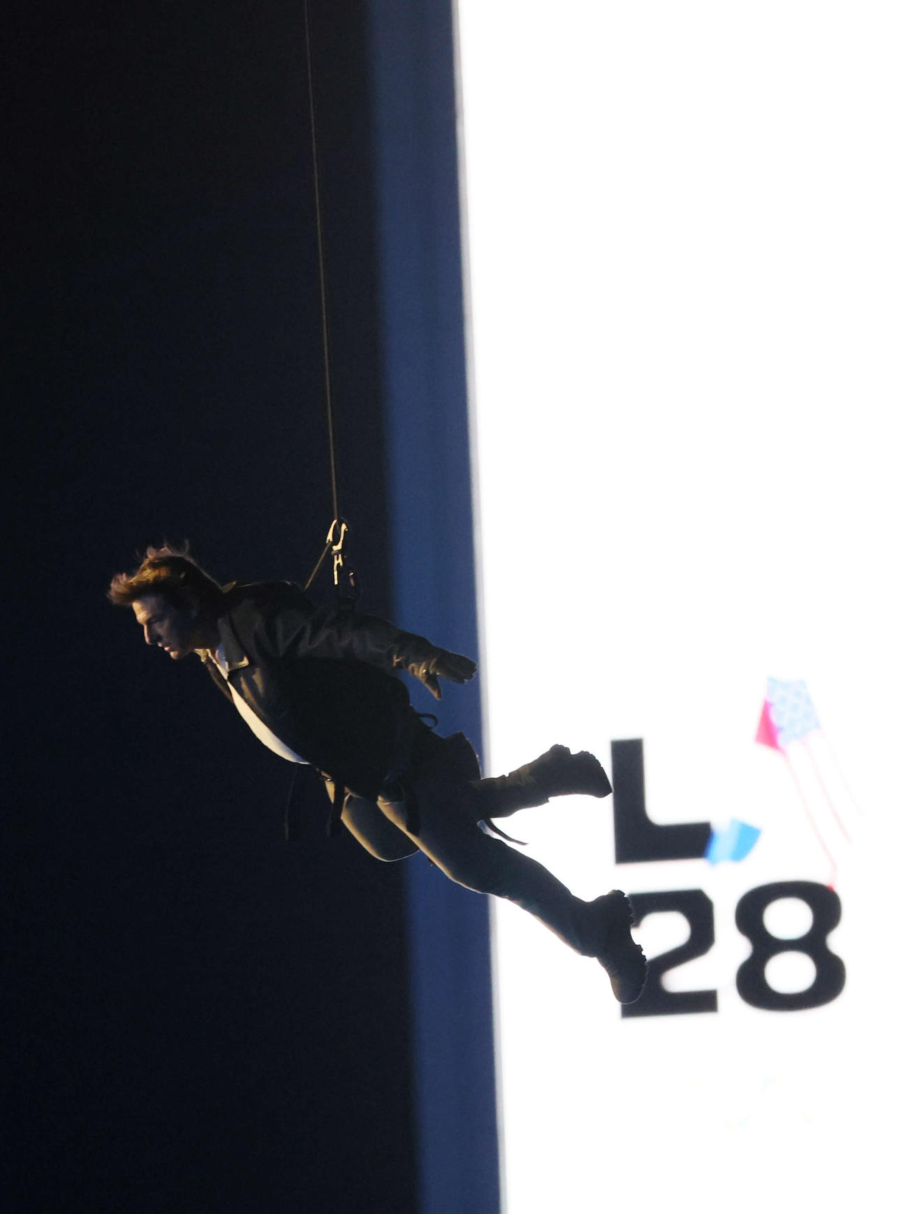 パリ五輪　パリ五輪閉会式に登場した俳優のトム・クルーズさん（代表撮影）