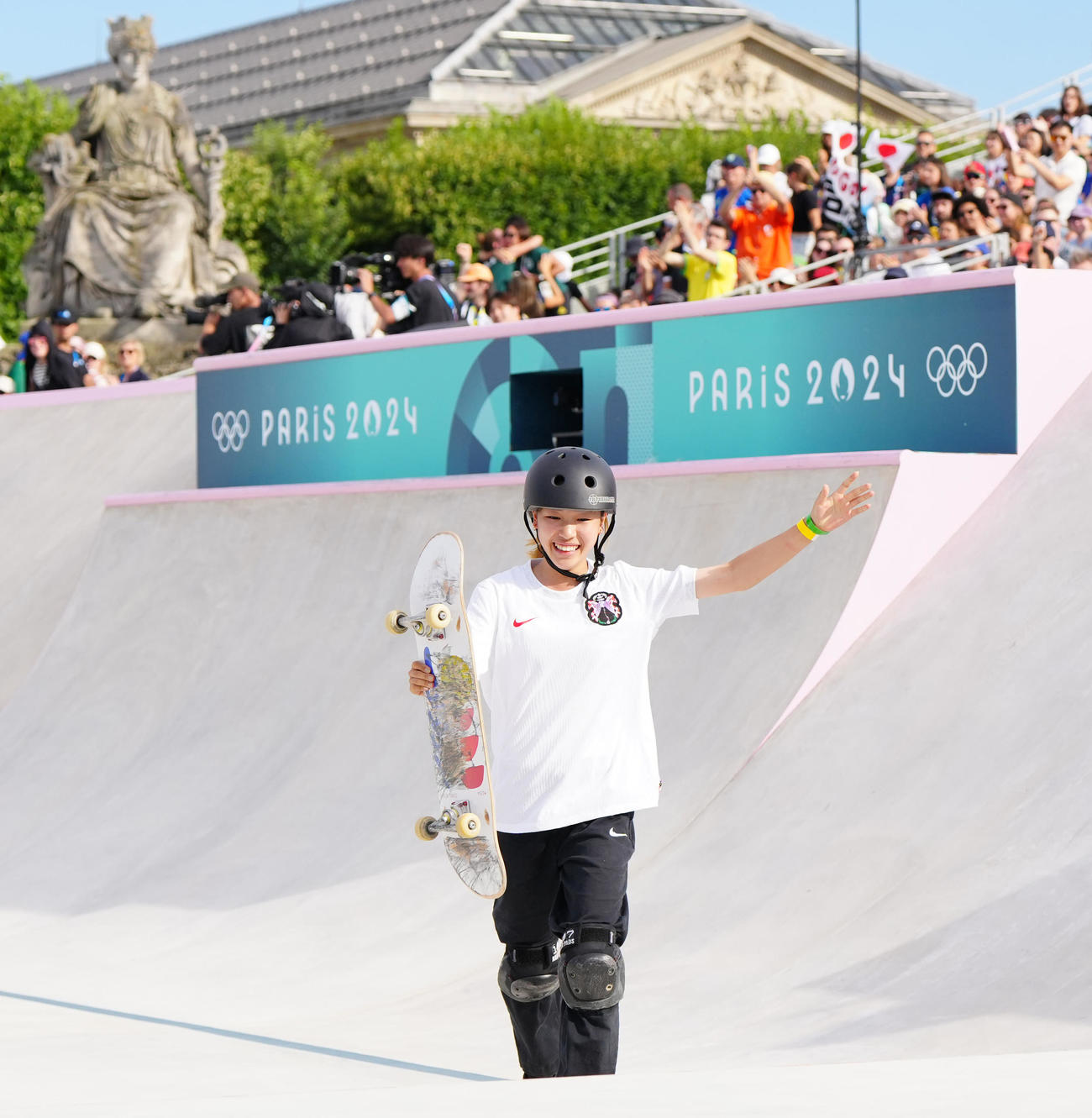 優勝を決めた後のベストトリック5回目の試技後、喜ぶ吉沢（撮影・江口和貴）