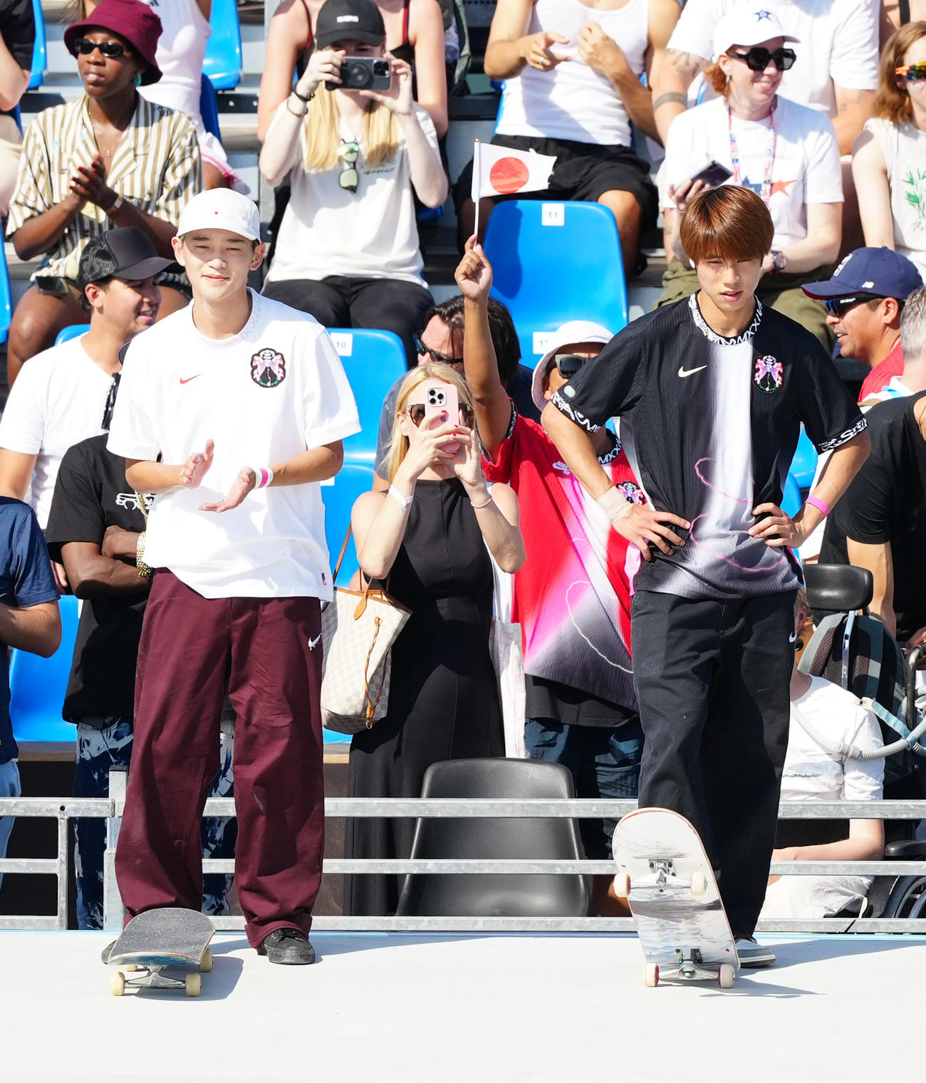 スケートボード男子ストリート決勝に臨む白井（左）と堀米（撮影・江口和貴）