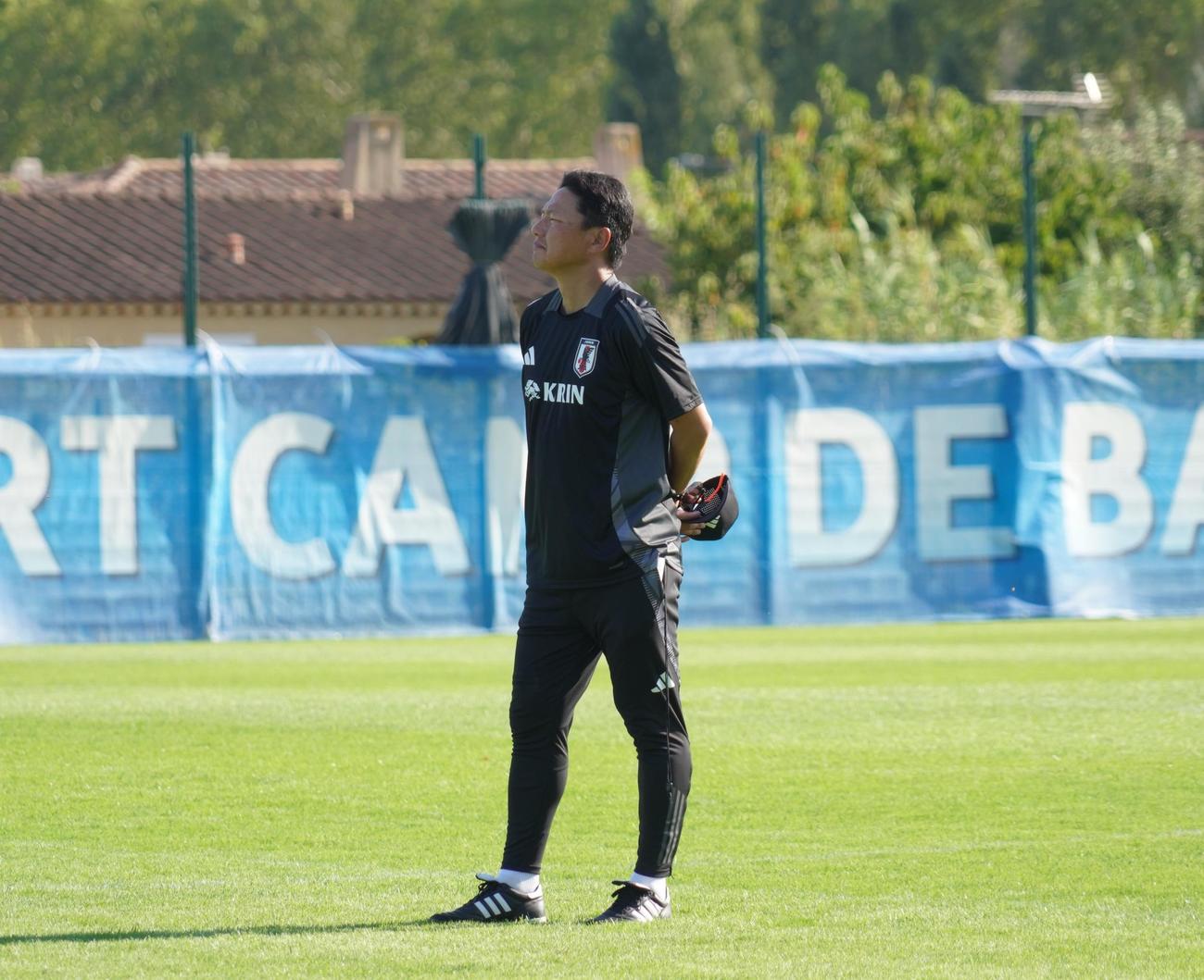 フランスとの親善試合に向けて調整したU－23日本代表大岩剛監督（撮影・佐藤成）