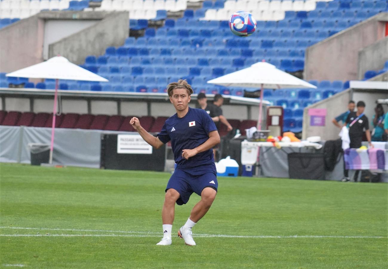 1次リーグ初戦パラグアイ戦に向けて調整したパリ五輪サッカー男子日本代表MF荒木遼太郎（撮影・佐藤成）