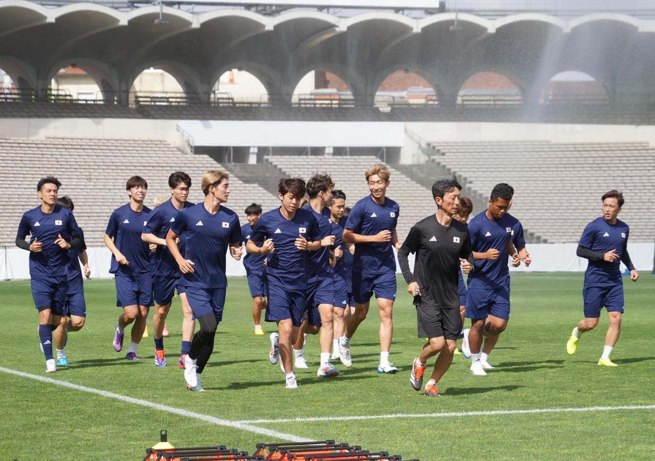 1次リーグ初戦パラグアイ戦に向けて調整したパリ五輪サッカー男子日本代表（撮影・佐藤成）