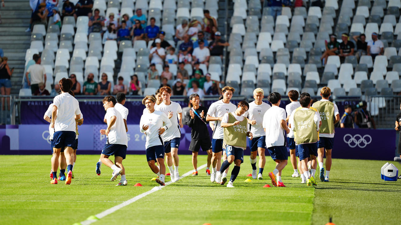 日本対パラグアイ　ウォーミングアップする日本の選手たち（撮影・垰建太）