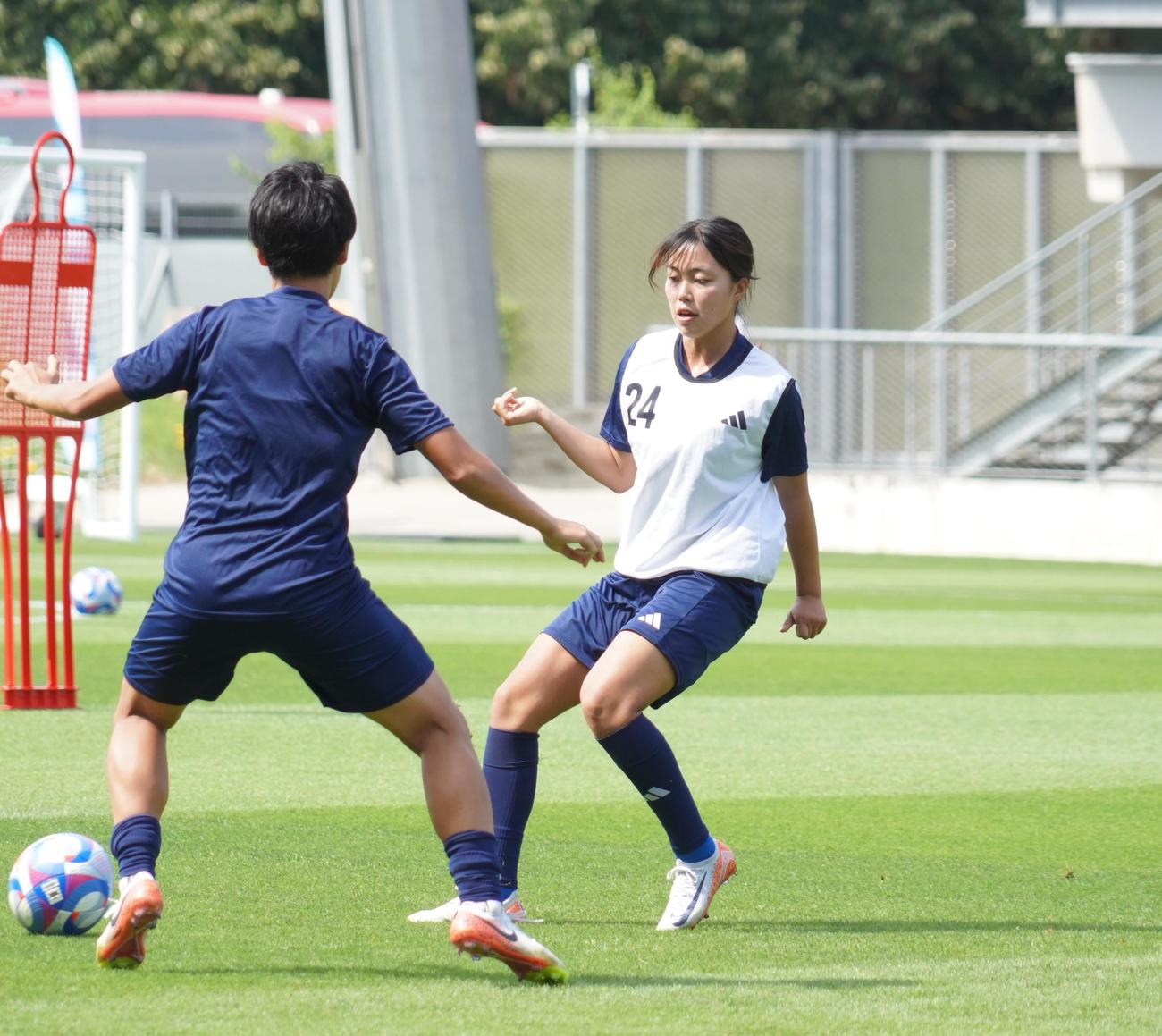 1次リーグ第3戦ナイジェリア戦に向けて調整するパリ五輪女子サッカー日本代表なでしこジャパンMF谷川萌々子（撮影・佐藤成）
