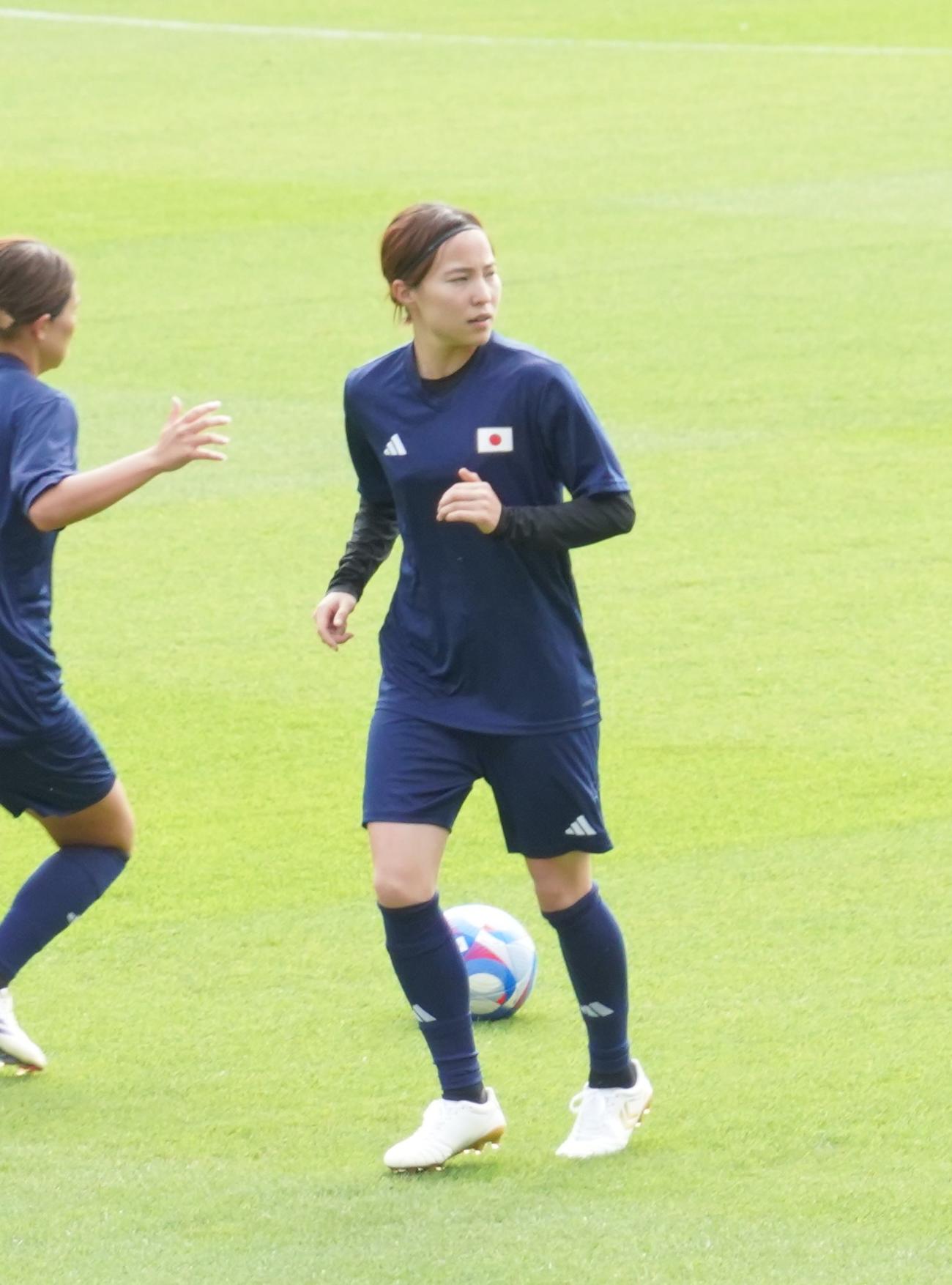1次リーグ第3戦ナイジェリア戦に向けて調整するパリ五輪女子サッカー日本代表なでしこジャパンDF北川ひかる（撮影・佐藤成）
