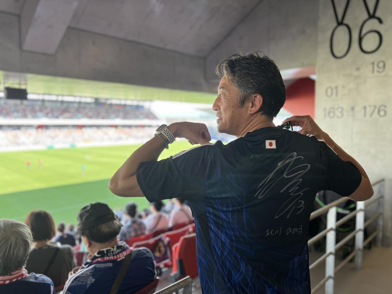 パリ五輪サッカー女子日本代表DF北川ひかるが小学校の頃に在籍した菊川FC Jr．の後藤保秀コーチ（撮影・佐藤成）