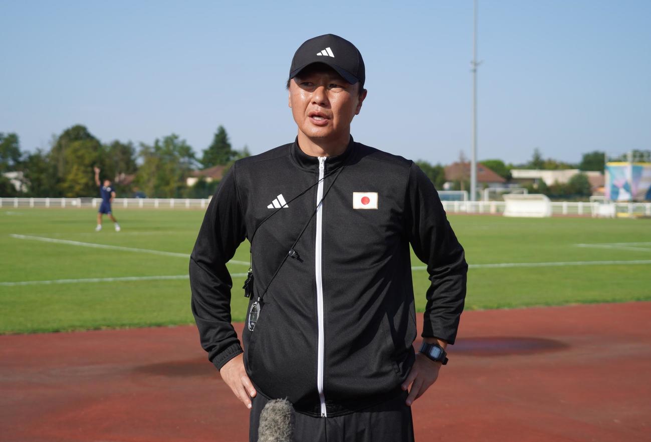 準々決勝スペイン戦に向けて調整したパリ五輪男子サッカー大岩剛監督（撮影・佐藤成）