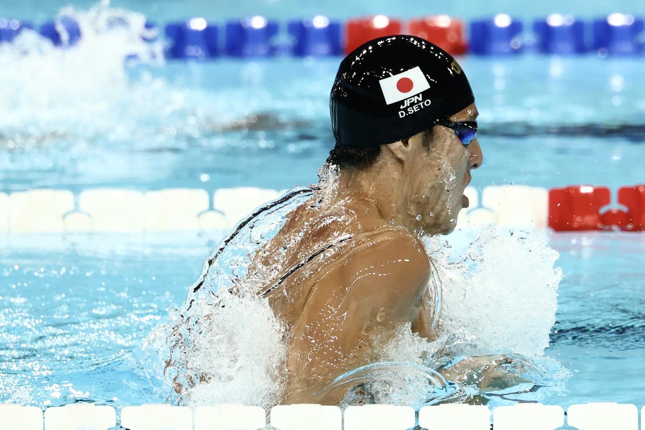 男子200メートル個人メドレー準決勝　力泳する瀬戸（撮影・河田真司）