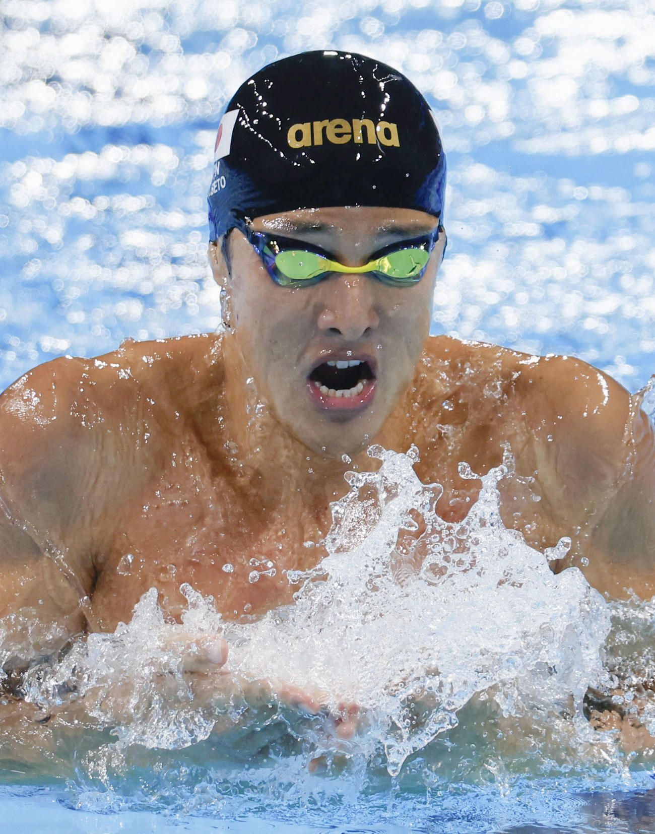 男子200メートル個人メドレー決勝　平泳ぎで力泳する瀬戸大也（共同）