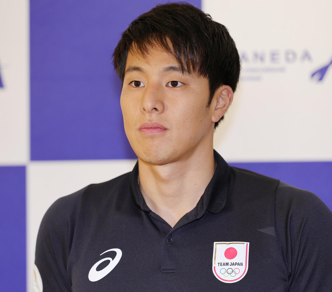 パリ五輪から帰国し会見する競泳の瀬戸（撮影・野上伸悟）