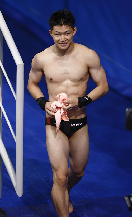 飛び込み】日本人初メダル目指す玉井陸斗が準決勝進出 2度の90点超え