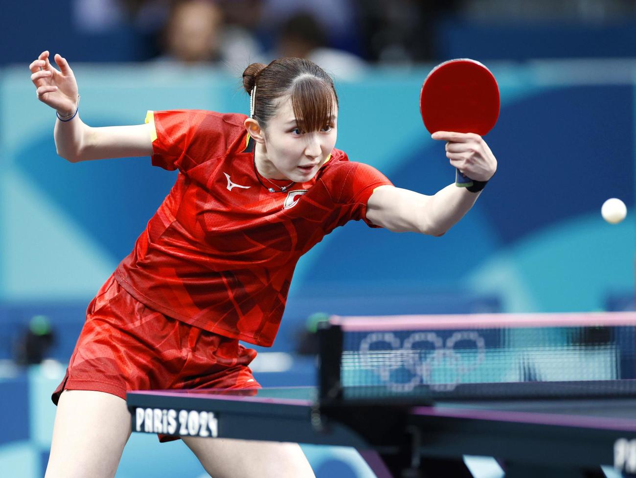 女子シングルス1回戦　イタリア選手と対戦する早田ひな（共同）