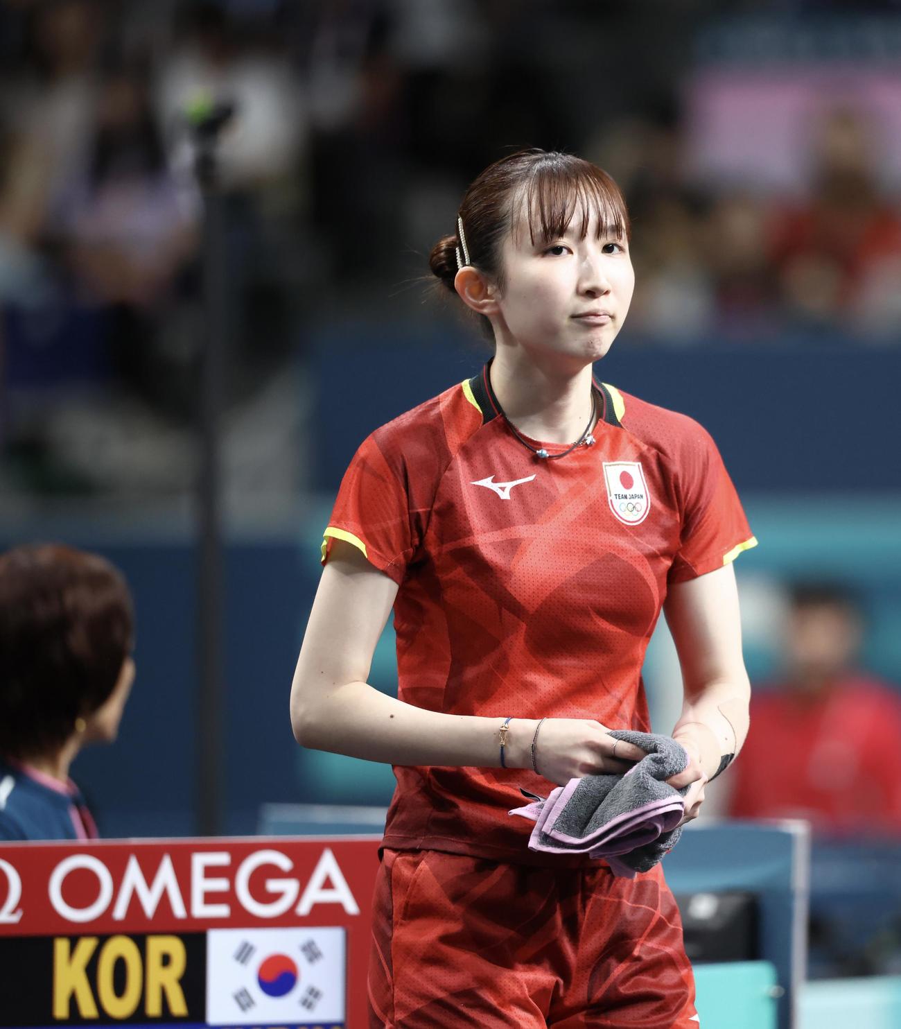 女子シングルス3位決定戦　第1Sを落とす早田（撮影・河田真司）