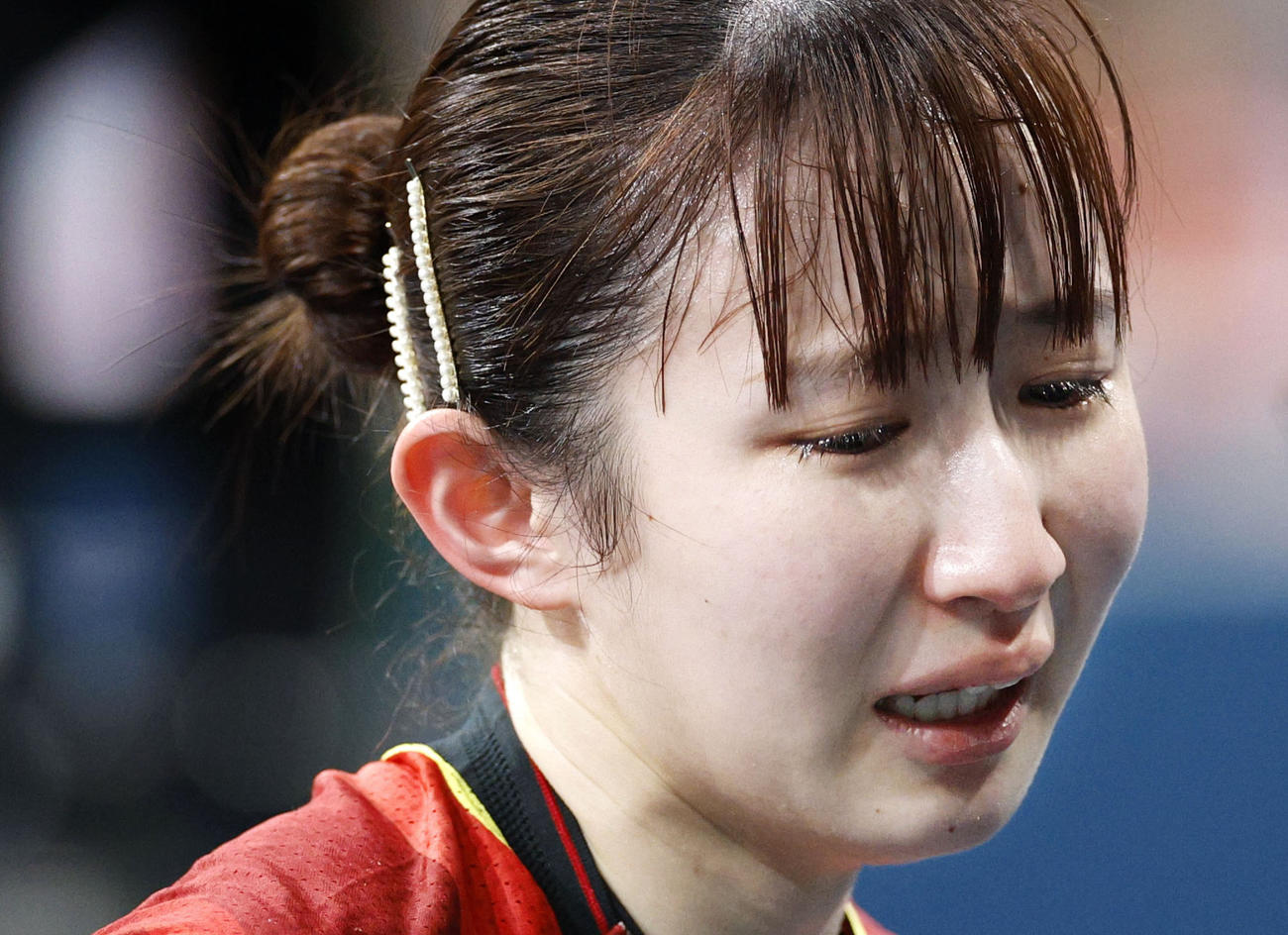 女子シングルスで銅メダル獲得を決め、感極まる早田ひな（共同）