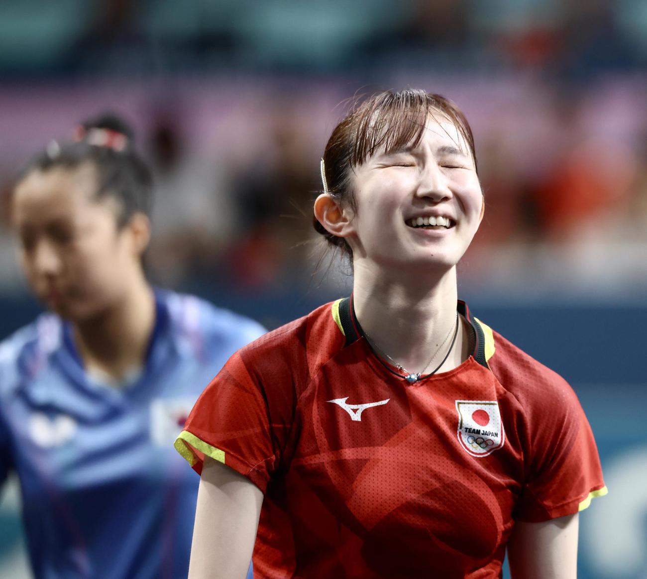 女子シングルス3位決定戦　第2、第3Sを奪う早田（撮影・河田真司）