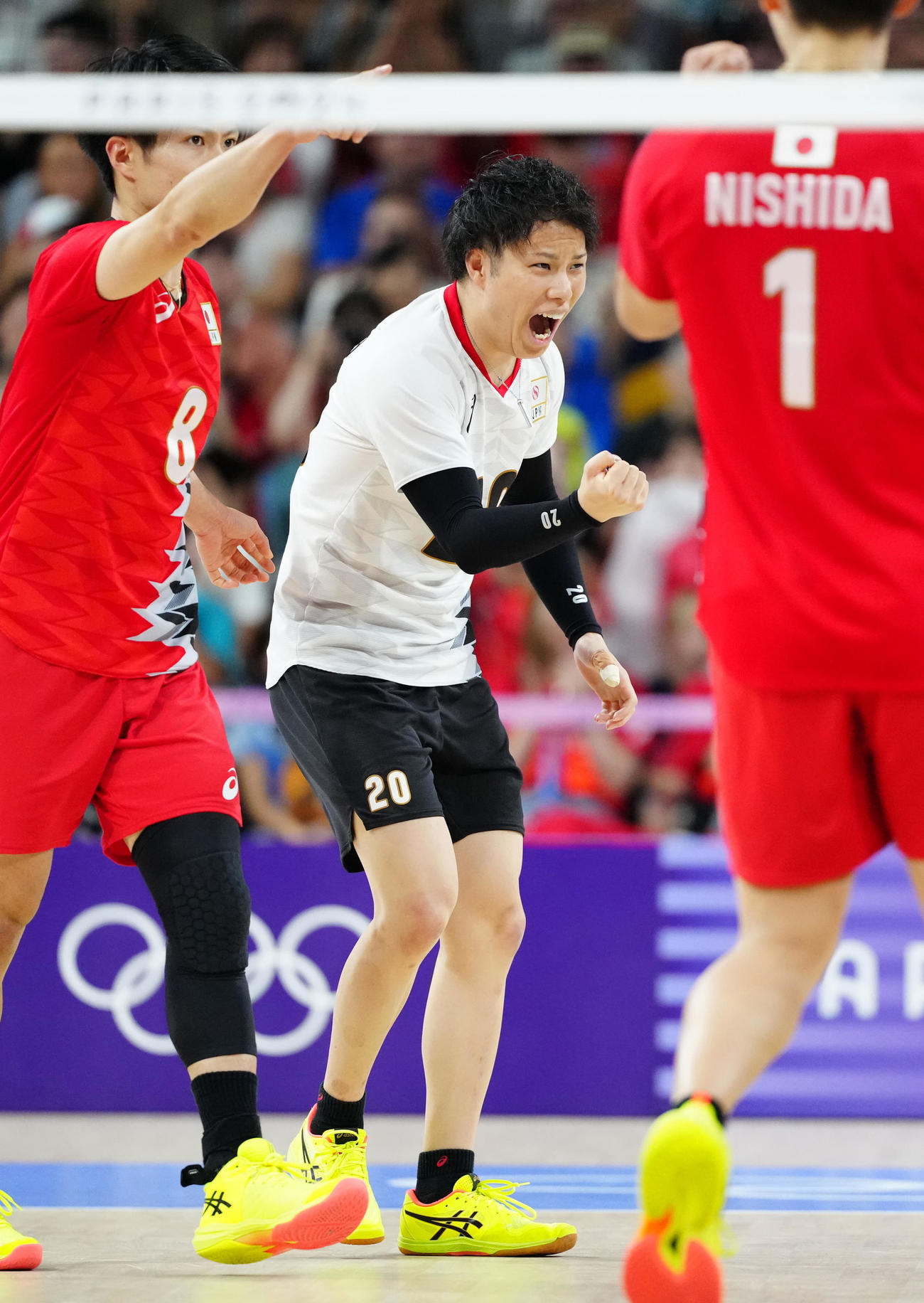 日本対アルゼンチン　第2セット、得点で喜ぶ山本（撮影・江口和貴）