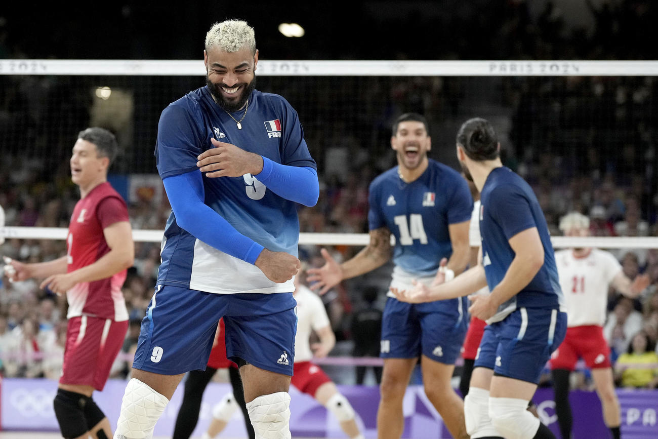 ポーランドを3－0で破り金メダルに輝いたフランス選手達（AP）