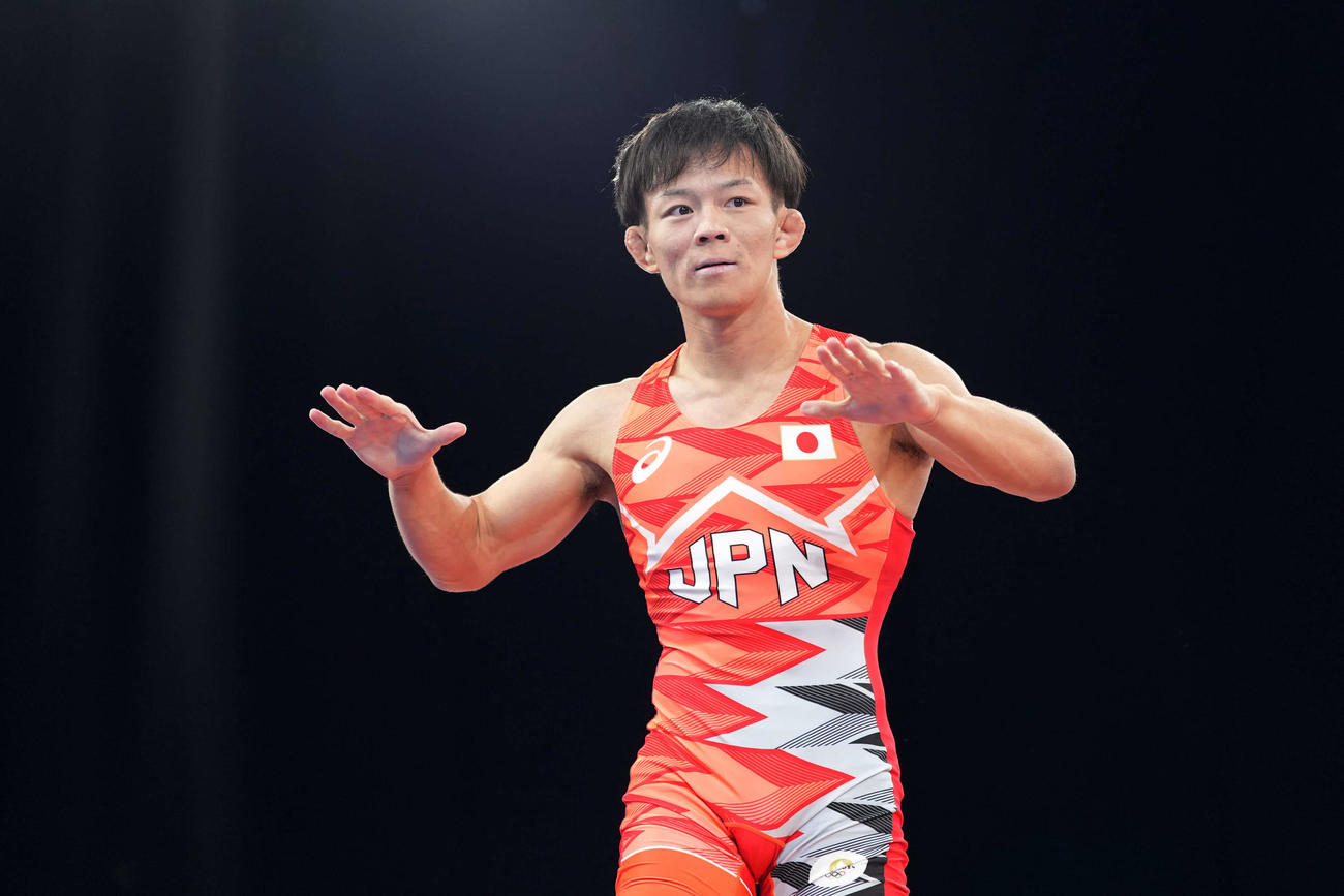 男子フリースタイル57キロ級準決勝　アマンを破りクールな表情の樋口（撮影パオロ　ヌッチ）