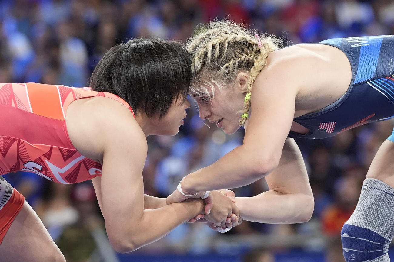 女子57キロ級準決勝　決勝進出を決めた桜井つぐみ（AP)